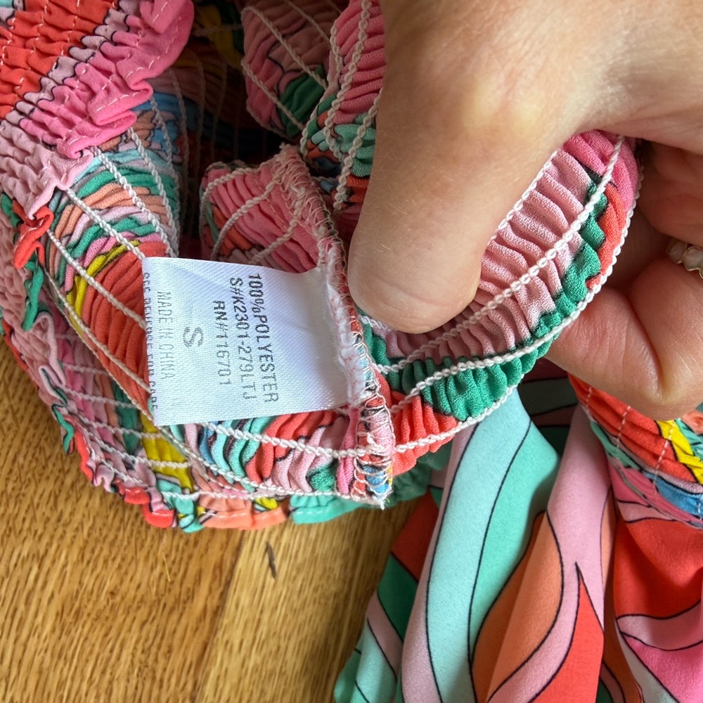Colorful One-Shoulder Top •S• - Picture 5 of 5